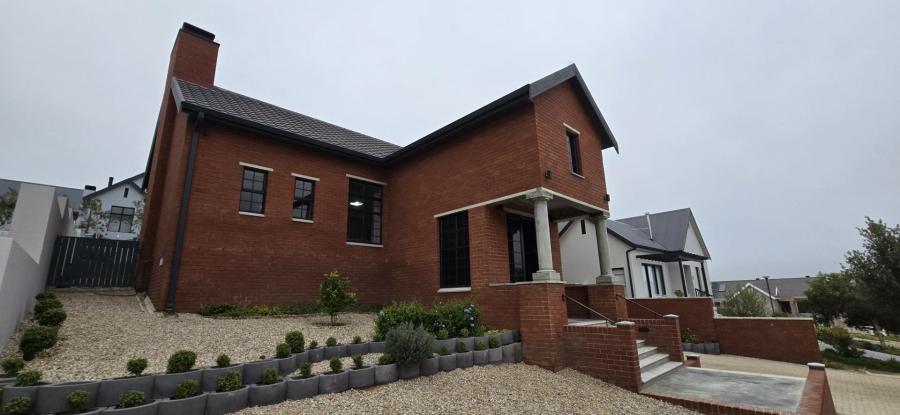 To Let 3 Bedroom Property for Rent in Mount Royal Golf Estate Western Cape